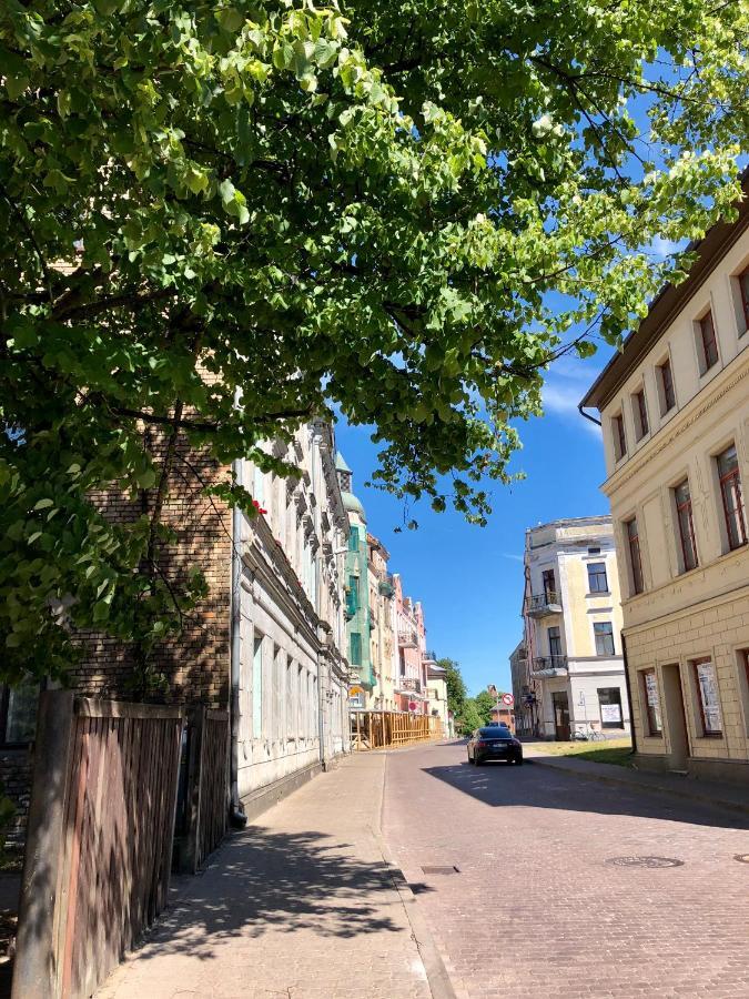 Bohemian Apartment In The Heart Of Old Ventspils City Exterior photo